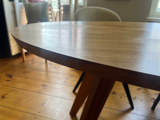 Original ZEITRAUM CENA dining table, oval, 1.80m long. Solid American walnut, naturally oiled. – Wood (photo 4 of 6)