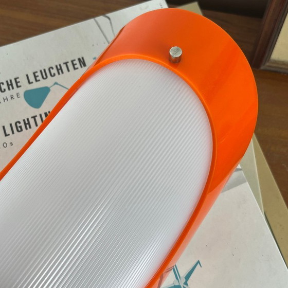 Pair of seventies orange plexiglass Wall lights (photo 5 of 9)