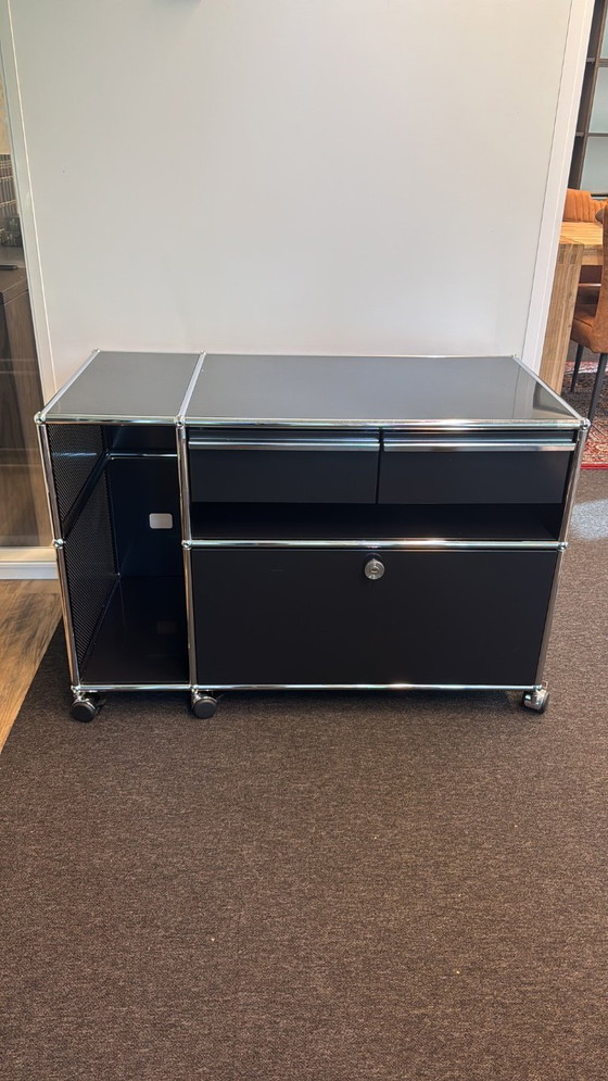 Image 1 of USM Haller dressoir