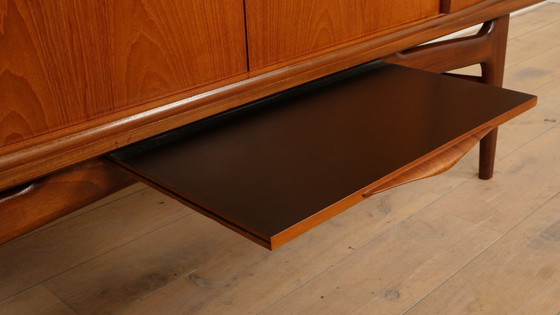 Image 1 of Credenza alta vintage | Johannes Andersen | Design danese | Teak