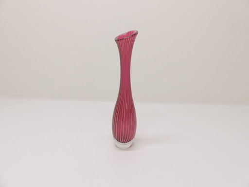 Scandinavian Pink Glass Tulip Vase - Vicke Lindstrand - Kosta Boda