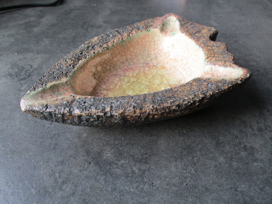 Image 1 of Pieter Groeneveld, posacenere, smaltato, con interno screpolato, marchiato.