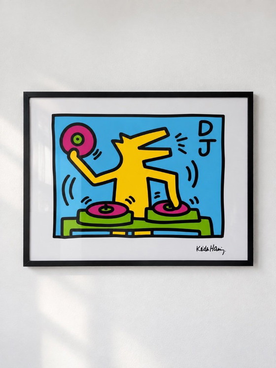 Keith Haring ‘Untitled (DJ)’ Stampa, Incorniciata – Kieth Haring Foundation, Decorazioni murali, Mdf, Paper (photo 5 of 5)