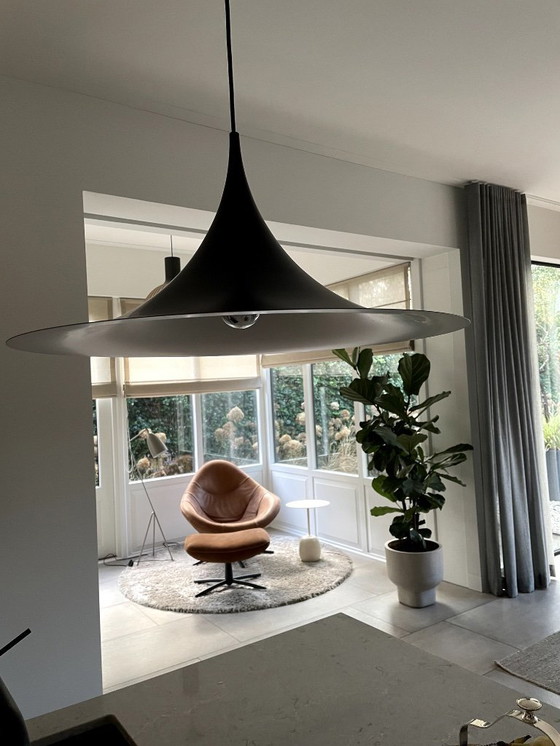 Image 1 of Gubi Semi Pendant lampada a sospensione L 60cm nero opaco