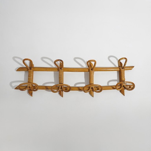 Wandgarderobe aus Rattan und geflochtenem Korbgeflecht, 1960er Jahre.