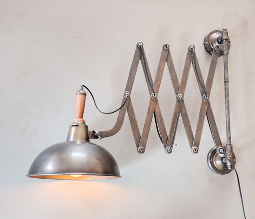 Harmonica lamp