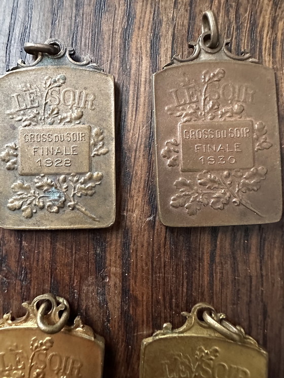Image 1 of Set di medaglie vintage del ciclocross belga – Le Soir “Cross du Soir” 1924-1947 – 10 pezzi