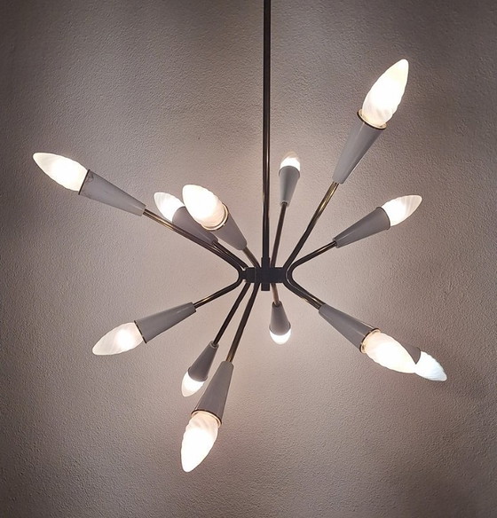 Image 1 of Lámpara de araña Stilnovo de 12 luces en latón y Sputnik