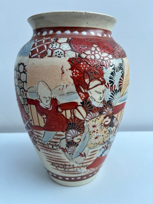 Antique Japanese Satsuma Vase - Moriage - Samurai Geisha - Hand-painted