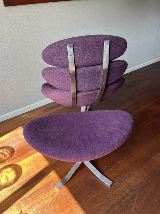 Image 1 of Poltrona e pouf nello stile di Corona Chair