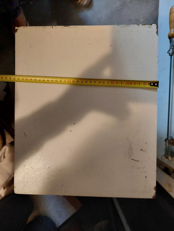 Image 1 of Robuster klassischer Tresor / Feuerschutzschrank – Schlüsselschloss – für Zuhause oder Büro