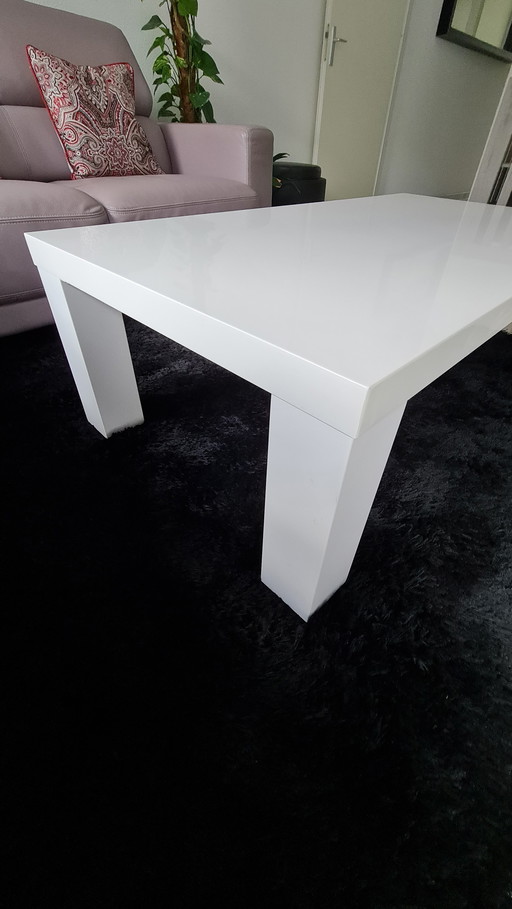 Coffee table high gloss white