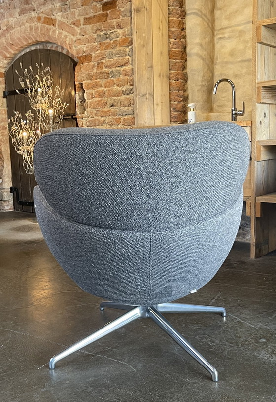 Image 1 of Poltrona girevole Pode Bibo NUOVA