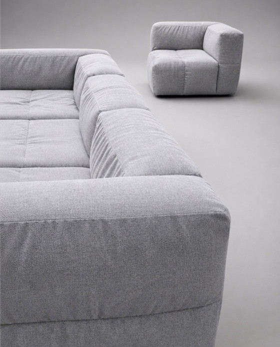 Image 1 of Viccarbe Savina 3-delige modulaire bank van Victor Carrasco in Kvadrat Steelcut Trio Mist Grey.