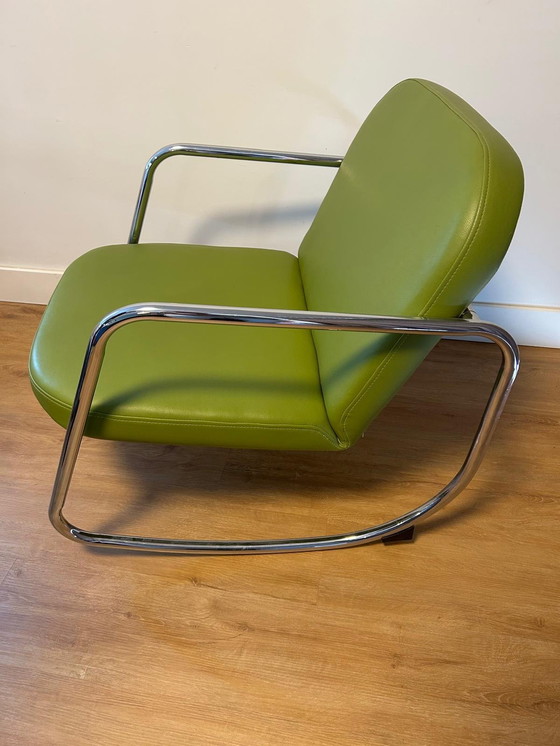 Image 1 of Fauteuil à bascule vintage en cuir vert à structure tubulaire 2x