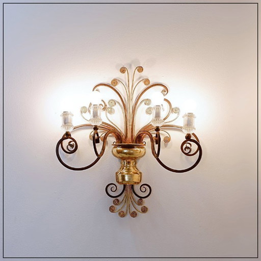 Lampada da parete in ferro battuto e vetro, stile Maison Baguès