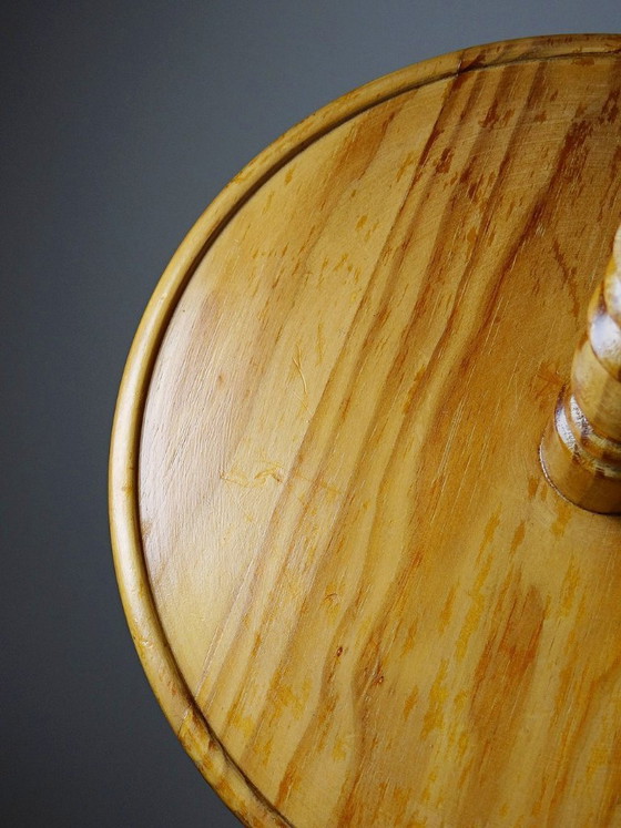 Image 1 of Grande espositore per formaggi in legno di pino tornito, realizzato a mano, stile vintage anni '70-'80.