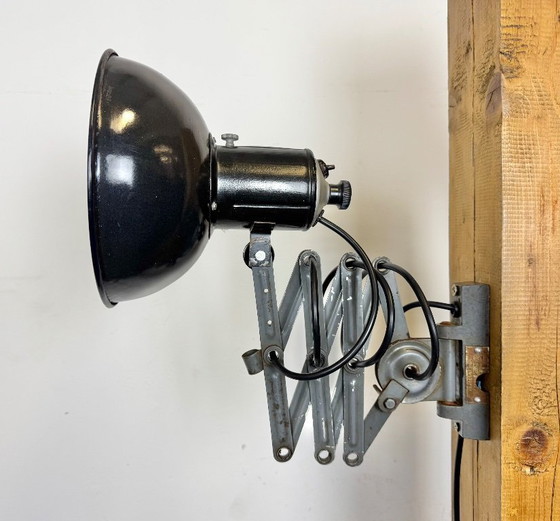 Image 1 of Lampada da parete industriale a forbice in smalto nero, anni '50