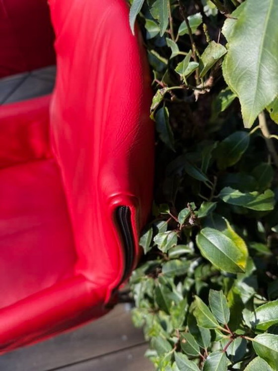 Image 1 of 4 x Monitis Chaplin Refurbished Red