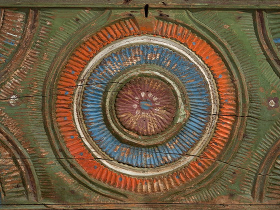 Malle ancienne sculptée style art populaire (c.1900) #79 – Armoires de rangement (photo 39 of 40)