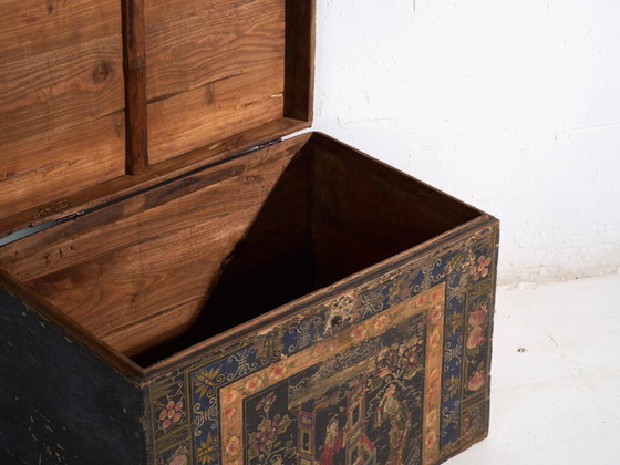 Malle ancienne peinte en bois de pin – Chine, circa 1900 – Armoires de rangement, Iron (photo 26 of 40)