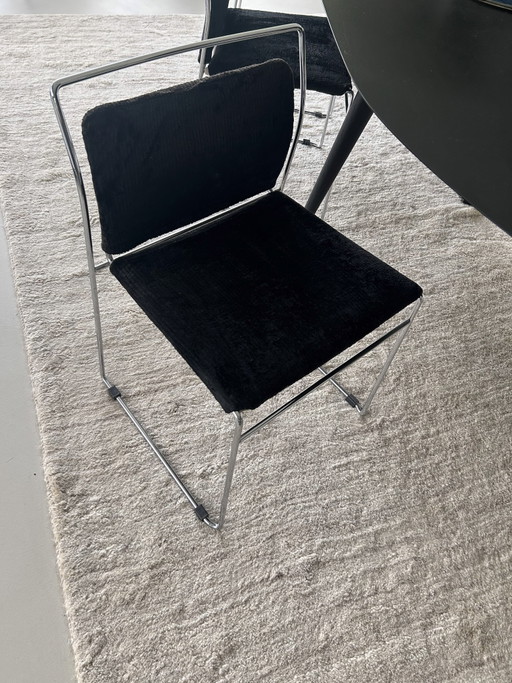 Set of 6 Cassina Tulu chairs in black corduroy – eetkamerstoelen, Textile, Metal (photo 2 of 5)
