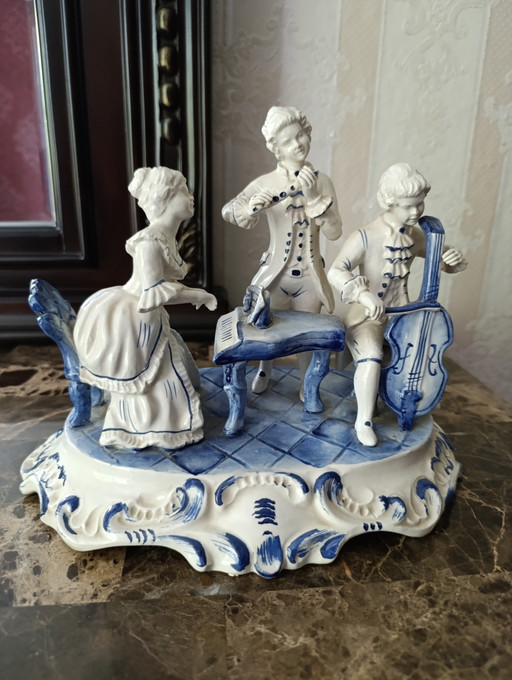 Large Capodimonte Porcelain Figurine Group – beeldhouwkunst
