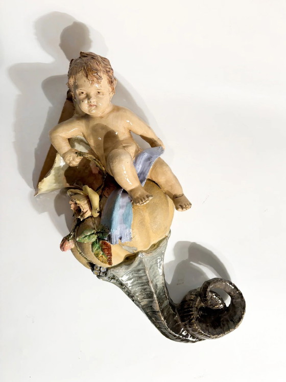 Keramik-Wandregal aus dem 19. Jahrhundert mit Putto und Muschel – Dekorative Objekte, Ceramic (photo 2 of 17)