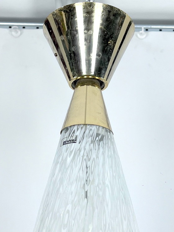 Image 1 of Lustre rare et imposant en verre de Murano et laiton, signé Esperia, par Angelo Brotto. Italie, années 1970.