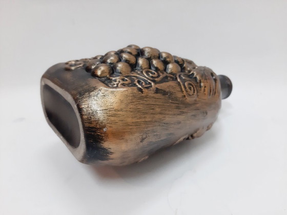 Image 1 of Bottiglia di ceramica decorata con uva d'epoca