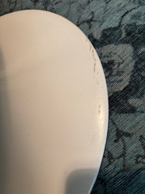 Image 1 of 4 x Tulip Saarinen swivel armchair