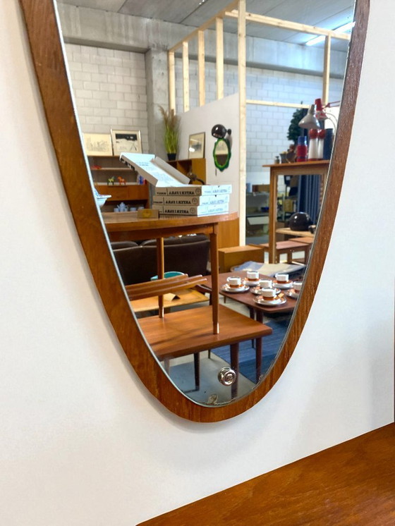 Image 1 of Specchio vintage con mensola a muro coordinata