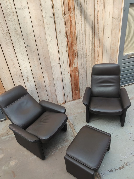 Image 1 of 2 Vintage desede De Sede Svizzera collo pelle ds50 DS 50 poltrone e hocker marrone scuro