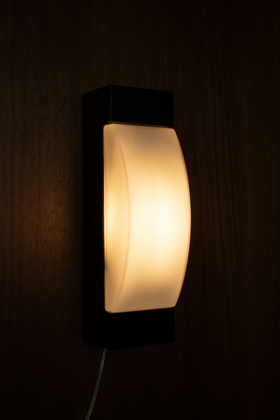 Image 1 of Touch wall lamp