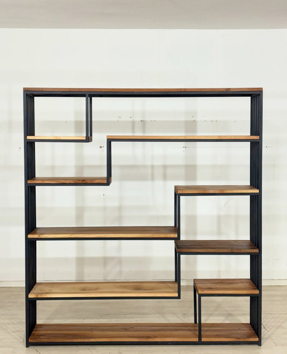 Image 1 of Estantería de diseño exclusivo / librería de madera maciza / diseño de interiores