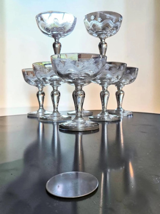 8 coppe da champagne in vetro inciso di Meisenthal, Art Déco – Bicchieri e caraffe, Cristallo, Art Deco (photo 13 of 14)
