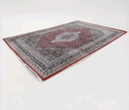 Majestic space-saving wonder: Hand-knotted Bidjar in the classic Herati pattern (approx. 13 m²)