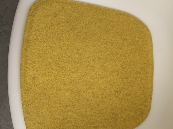 Image 1 of Silla Eames Dar Original