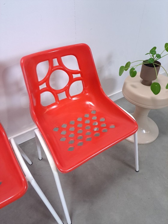 Image 1 of Set jaren 70 DDR rode kunststof tuinstoelen