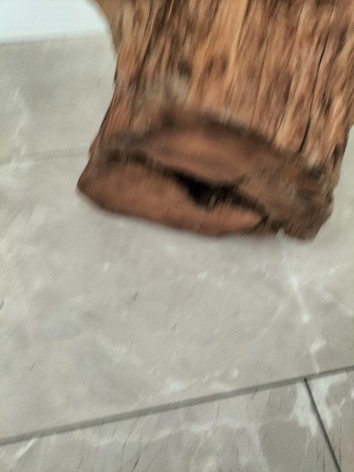 Tronc d'arbre solide