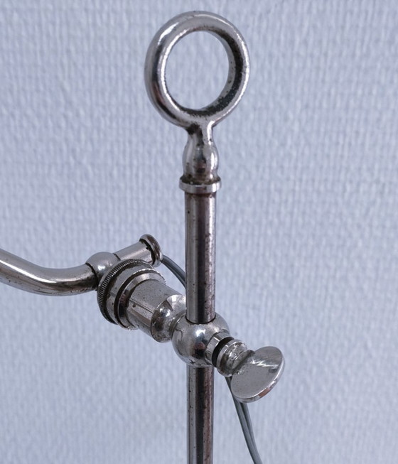 Image 1 of Lámpara Art Déco, metal cromado, cristal opalino.