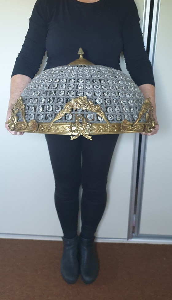 Very large (50 cm) vintage crystal ceiling light with rosettes and garlands, Brass, Transparent (photo 6 of 18)