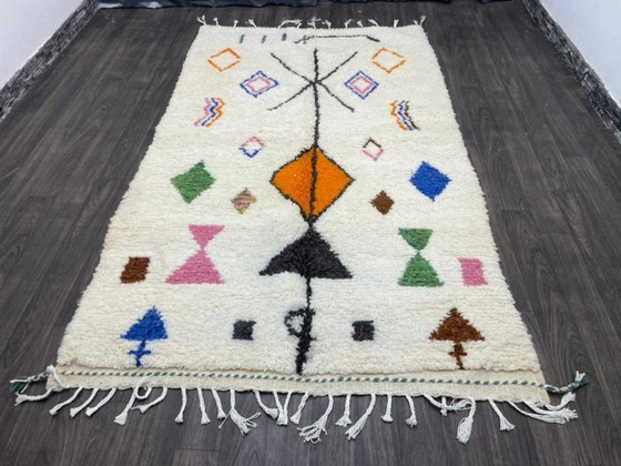 Image 1 of Traditional Moroccan rug 200cm x 300cm