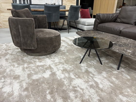 Image 1 of Nouveau fauteuil pivotant Minotti Torii Bold en cuir nubuck Big Sur LP 7K