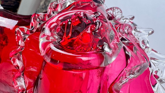 Image 1 of Grande centrotavola in vetro rosso rubino e cristallo applicato, decorato con maschere, XX secolo