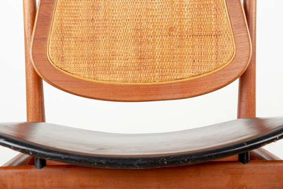 Image 1 of Série de 6 chaises Danoises en Teck, Cannage et Cuir, modèle FD 187 par Arne Vodder pour France & Son 1956.