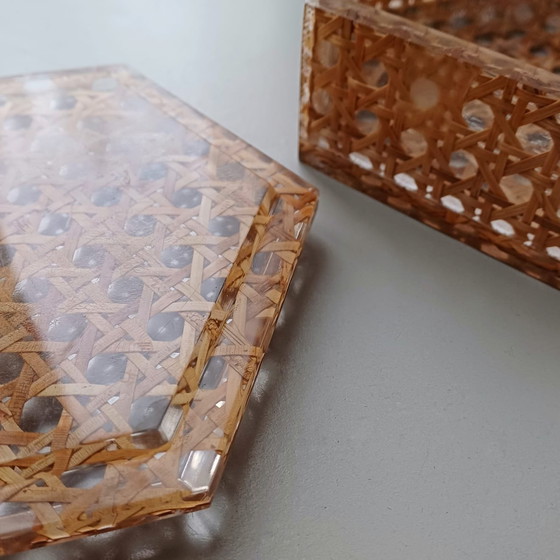 Image 1 of Lucite- und Rattanbox