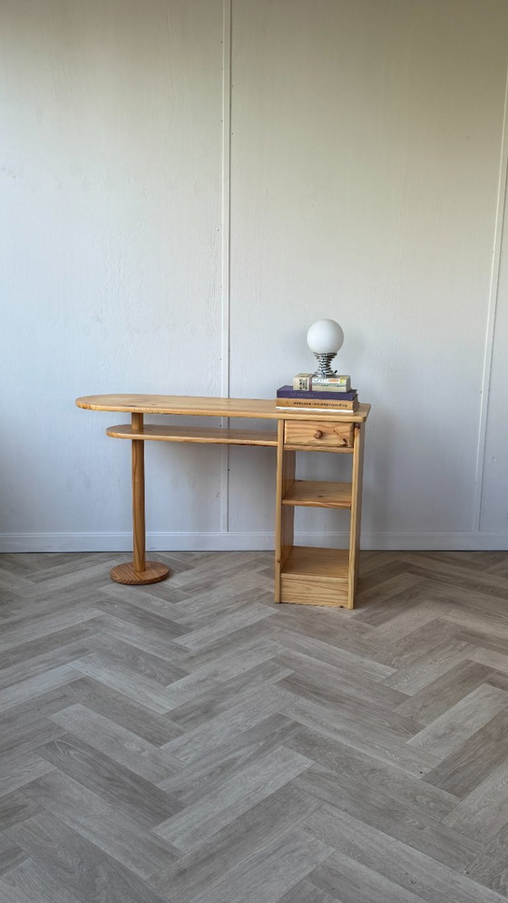 Image 1 of vintage bureau in grenen