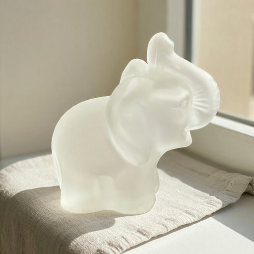 Vintage Goebel Elefant – Mattiertes Satinglas – Westdeutschland