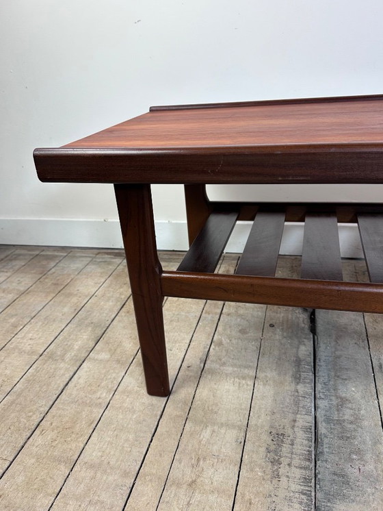 Image 1 of Table basse en teck anglaise Myer 1960